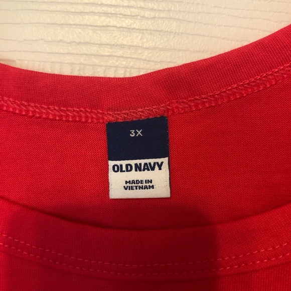 NWT crop top - Picture 2 of 4